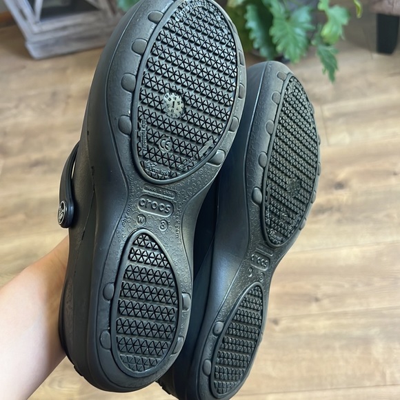 Crocs Work Clogs - Picture 2 of 3